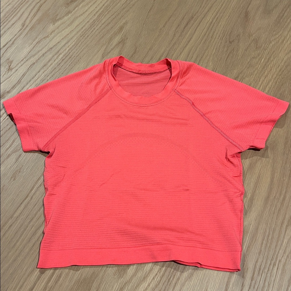 Lululemon Swiftly Tech Cropped Short-Sleeve Shirt 2.0 - Picture 2 of 3